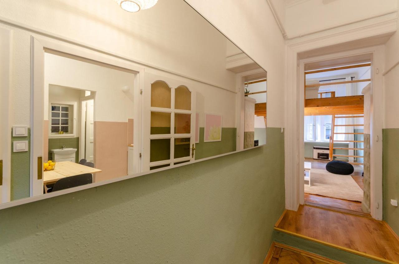 Cosy Apartment In Central District. Budapeste Exterior foto
